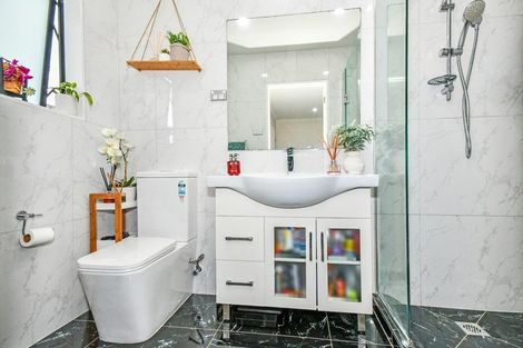 Photo of property in 76 Carruth Road, Papatoetoe, Auckland, 2025