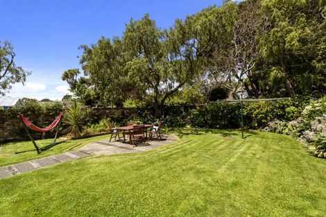 Photo of property in 17 Hathaway Avenue, Boulcott, Lower Hutt, 5010