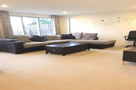 Photo of property in 20 Exeter Place, Unsworth Heights, Auckland, 0632