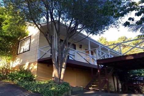 Photo of property in 1/27 Wilkinson Way, Browns Bay, Auckland, 0630