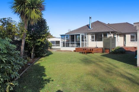 Photo of property in 30 Greendale Avenue, Avonhead, Christchurch, 8042