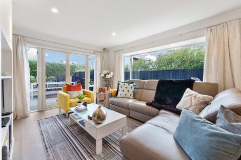 Photo of property in 30a Waiwetu Street, Fendalton, Christchurch, 8052