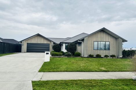 Photo of property in 2 Tekapo Road, Baverstock, Hamilton, 3200