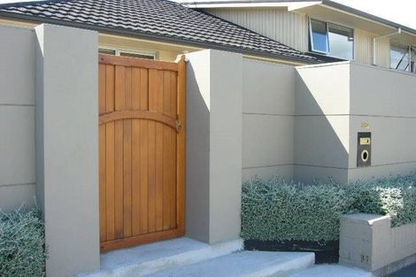 Photo of property in 150 Straven Road, Fendalton, Christchurch, 8014