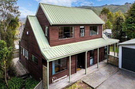 Photo of property in 301 Main Road North, Brown Owl, Upper Hutt, 5018