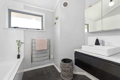 Photo of property in 20 Irene Crescent, Dinsdale, Hamilton, 3204