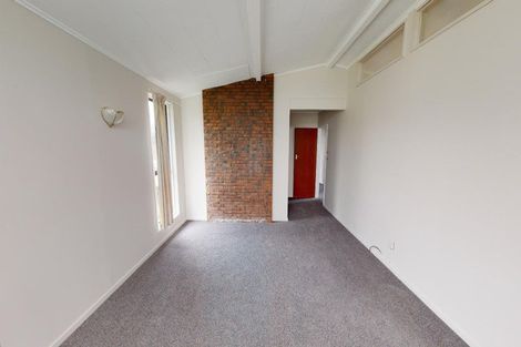 Photo of property in 16 Motuoapa Place, Kelvin Grove, Palmerston North, 4414