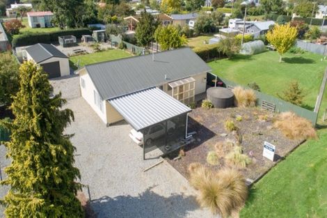 Photo of property in 49 Newburn Street, Waikaia, 9778