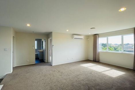 Photo of property in 4a Marina View Drive, West Harbour, Auckland, 0618