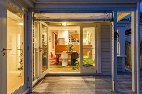 Photo of property in 39 Glenbervie Terrace, Thorndon, Wellington, 6011