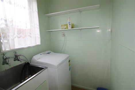 Photo of property in 10b Queen Street, Brighton, Dunedin, 9035