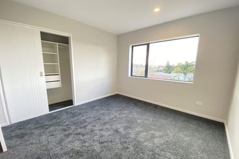 Photo of property in 3c Westall Road, New Lynn, Auckland, 0600
