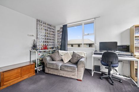 Photo of property in 6/127 Queens Drive, Lyall Bay, Wellington, 6022