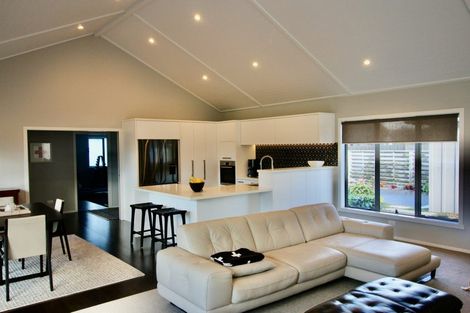 Photo of property in 4 Roseberry Place, Whitianga, 3510