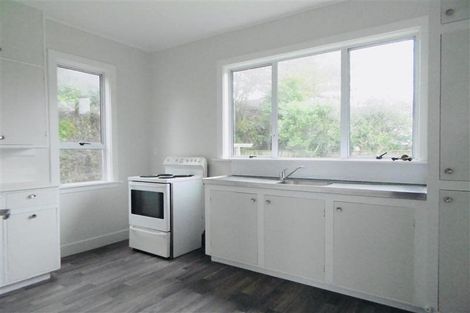 Photo of property in 27 Bulteel Street, New Plymouth, 4310