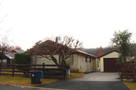 Photo of property in 5 Reid Crescent, Arrowtown, 9302