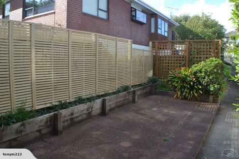 Photo of property in 2/57 Francis Street, Hauraki, Auckland, 0622