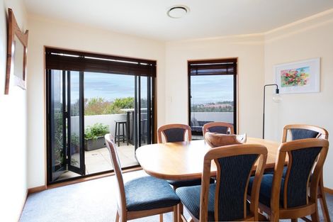 Photo of property in 33 Ruapehu Drive, Fitzherbert, Palmerston North, 4410