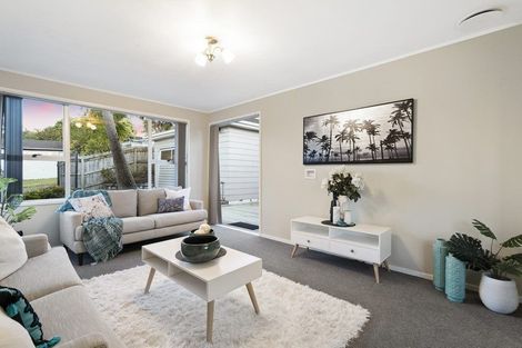 Photo of property in 12 Malmo Place, Massey, Auckland, 0614