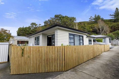 Photo of property in 139b Wainuiomata Road, Wainuiomata, Lower Hutt, 5014