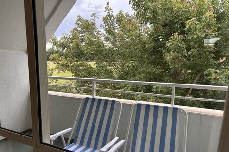 Photo of property in 2/271 Memorial Avenue, Burnside, Christchurch, 8053