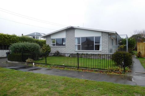 Photo of property in 13 Lake Terrace Road, Burwood, Christchurch, 8061