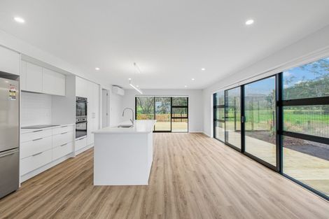 Photo of property in 5 Lynette Place, Pauanui, 3579