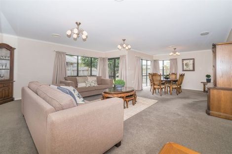 Photo of property in 115 Summerhill Drive, Fitzherbert, Palmerston North, 4410