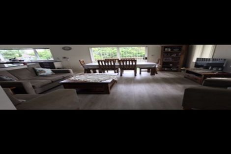 Photo of property in 10a Lincoln Road, Manurewa East, Auckland, 2102