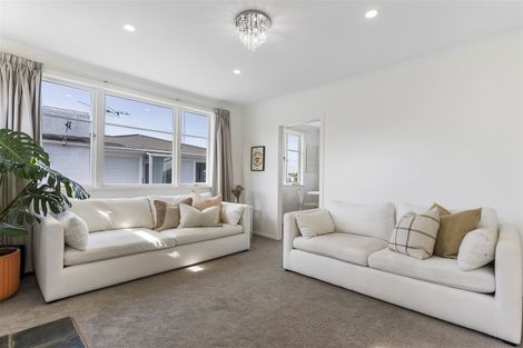 Photo of property in 42 Ellis Avenue, Mount Roskill, Auckland, 1041