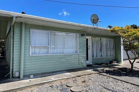 Photo of property in 100a Broderick Road, Johnsonville, Wellington, 6037