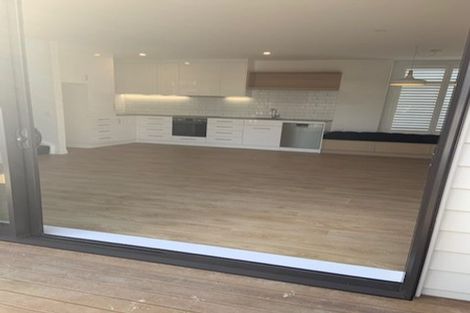 Photo of property in 4c Armour Avenue, Mount Victoria, Wellington, 6011