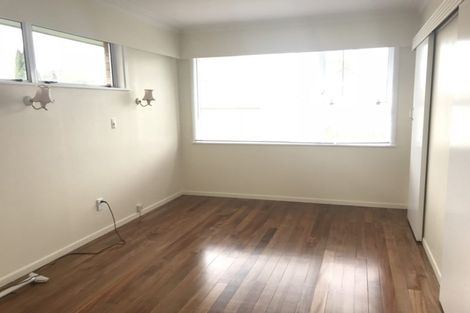 Photo of property in 2a Aratonga Avenue, Greenlane, Auckland, 1051