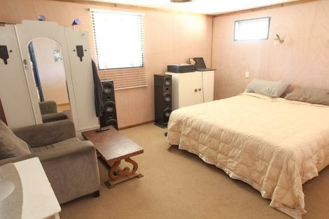 Photo of property in 2 Taipari Avenue, Raglan, 3225