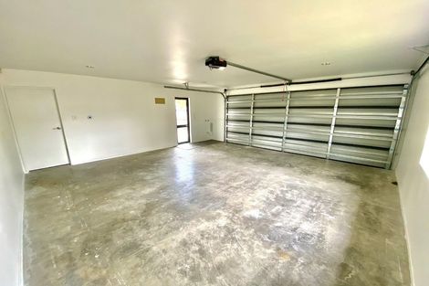 Photo of property in 186 Henderson Valley Road, Henderson, Auckland, 0612