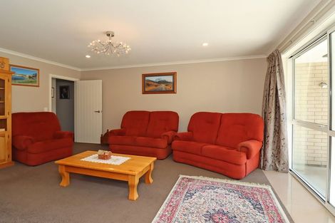 Photo of property in 19 Blue Stone Drive, Waiareka Junction, Oamaru, 9401