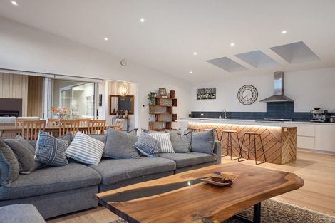 Photo of property in 37 Pahoia Beach Road, Whakamarama, Tauranga, 3172