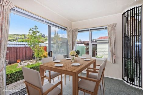 Photo of property in 48 Trigg Crescent, Taradale, Napier, 4112