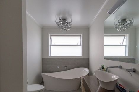 Photo of property in 29 Kohekohe Road, Waikanae, 5036