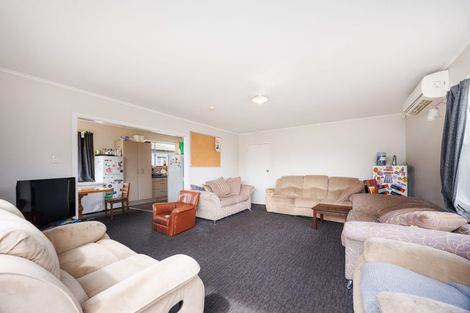 Photo of property in 8 Marne Street, Hokowhitu, Palmerston North, 4410