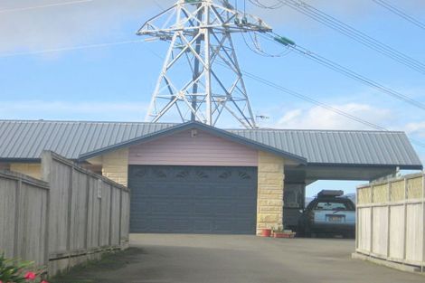 Photo of property in 6 Opurere Grove, Tirohanga, Lower Hutt, 5010