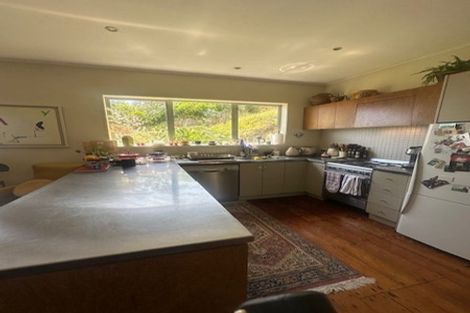 Photo of property in 1 Hungerford Road, Lyall Bay, Wellington, 6022