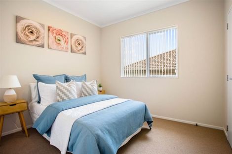 Photo of property in 8 Jezero Drive, Massey, Auckland, 0614