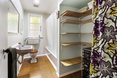 Photo of property in 54 View Road, Houghton Bay, Wellington, 6023