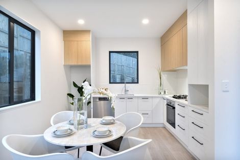 Photo of property in 42 Paparahi Place, Wainui, 0992