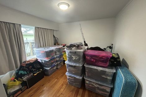 Photo of property in 2/16 Kaponga Crescent, New Lynn, Auckland, 0600