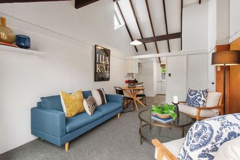 Photo of property in 305b Riccarton Road, Upper Riccarton, Christchurch, 8041