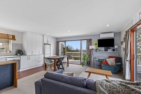 Photo of property in 83 Sunnyvale Road, Massey, Auckland, 0614