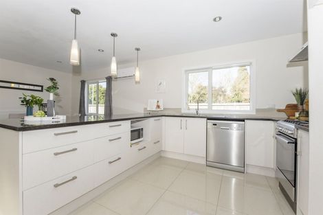 Photo of property in 2 Tiaki Way, Cambridge, 3434