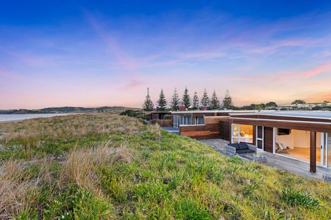 Photo of property in 19a Ruby Cove, Omaha, 0986